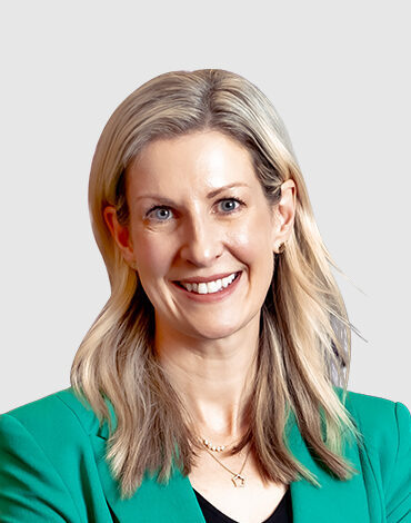 Sarah-Whittle-image-370x470